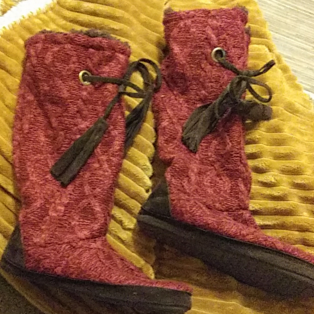 Muk Luks brand new boots